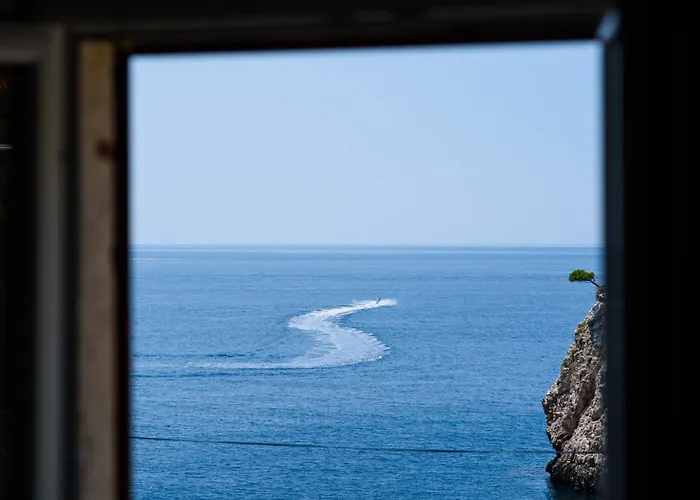 Heaven - Ocean And Old Town View *